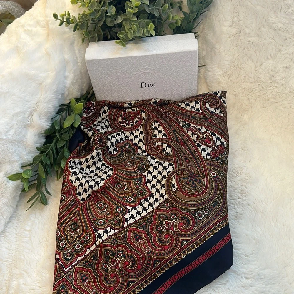 DIOR Christian Dior silk houndstooth scarf comes with Dior box/tissue Authentic
